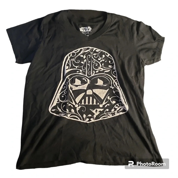 Star Wars V-Neck Short Sleeve T-Shirt‎ Medium - Picture 1 of 4